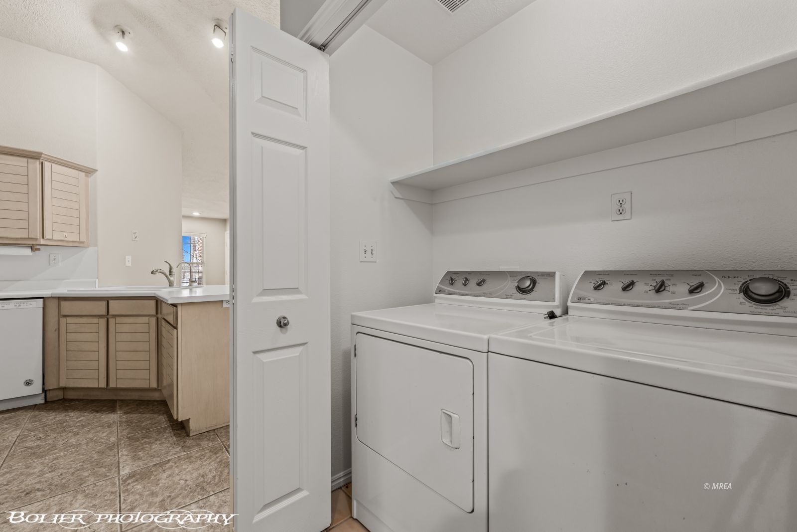 738  Mesa Springs Dr