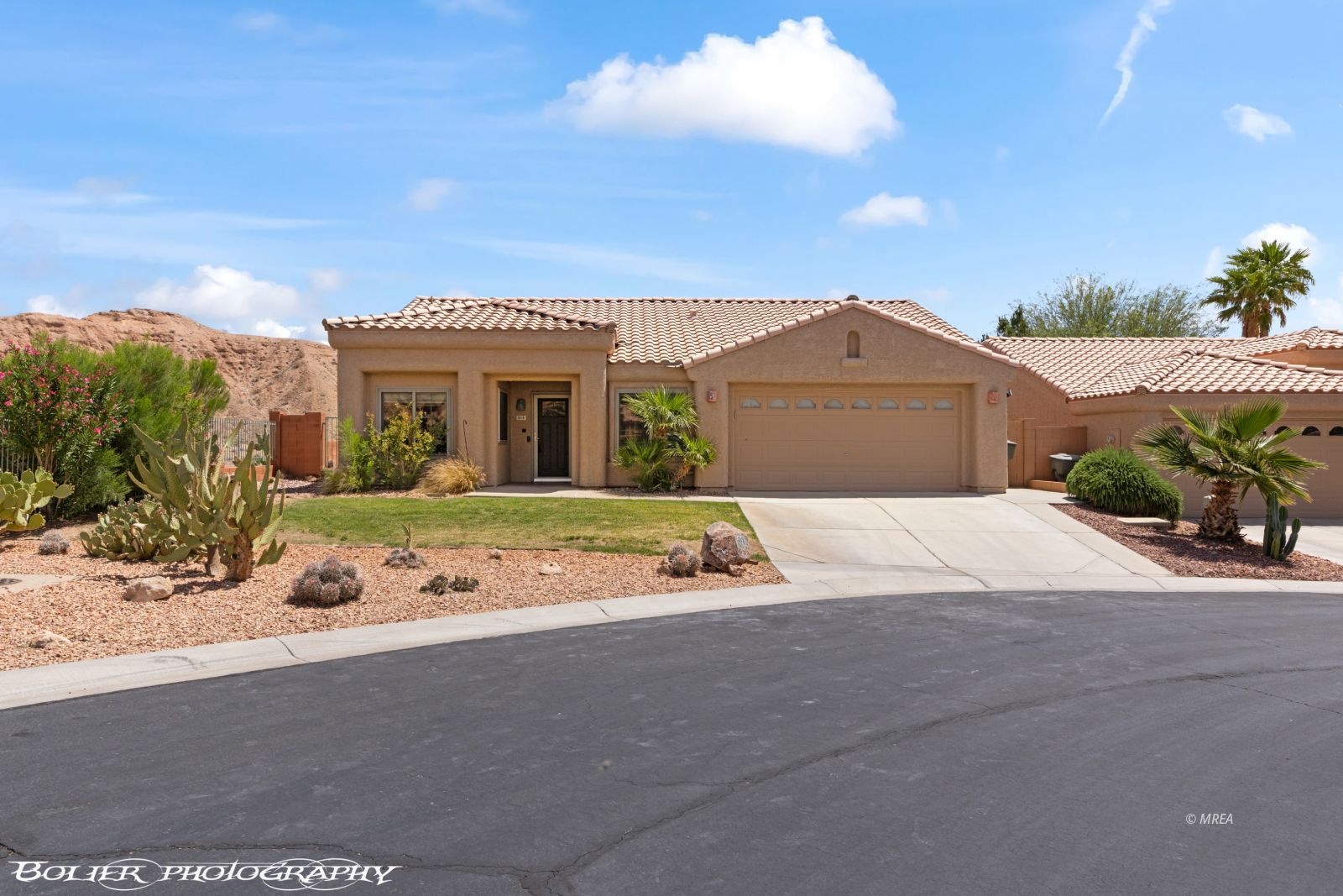 998  Opal St