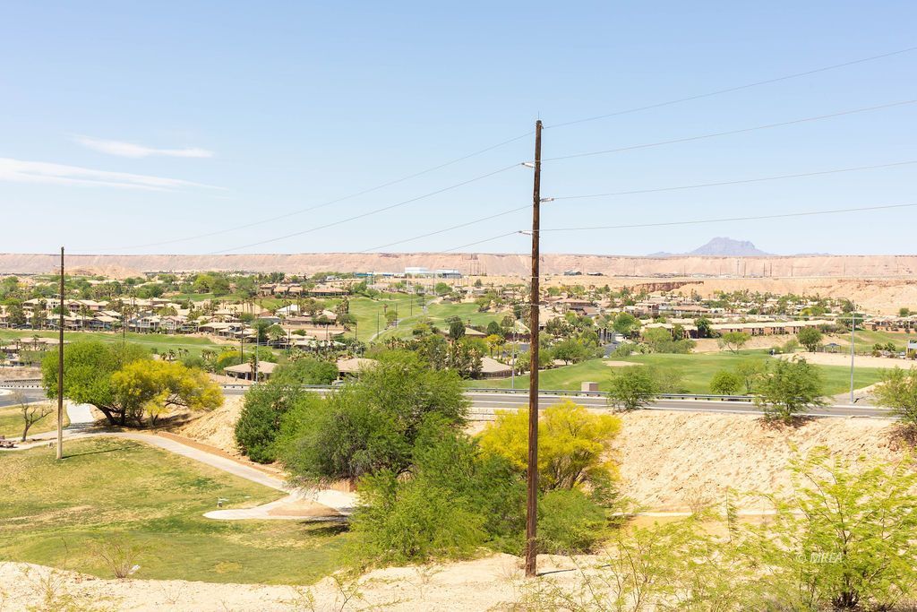 890  Kitty Hawk Dr #224