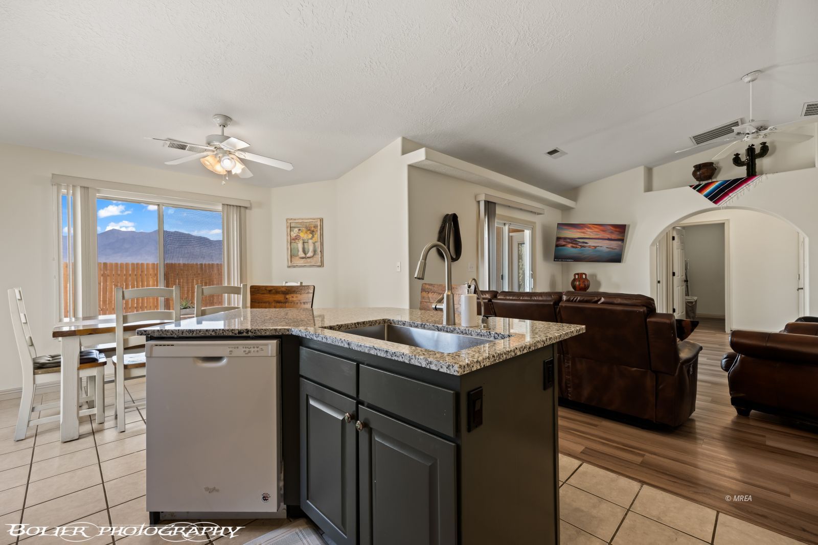 216  Cottonwood Dr