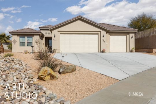 407 Ln ,Mesquite NV 89027