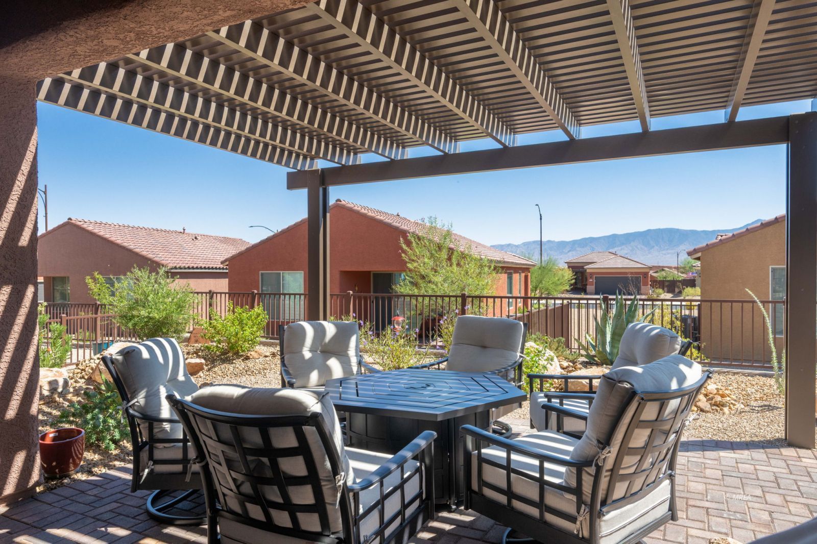 1136  Dreamcatcher Bluff