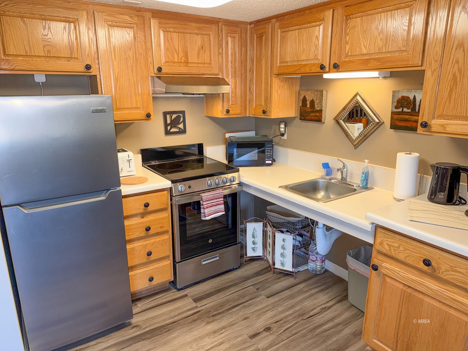 555  Highland Dr #219