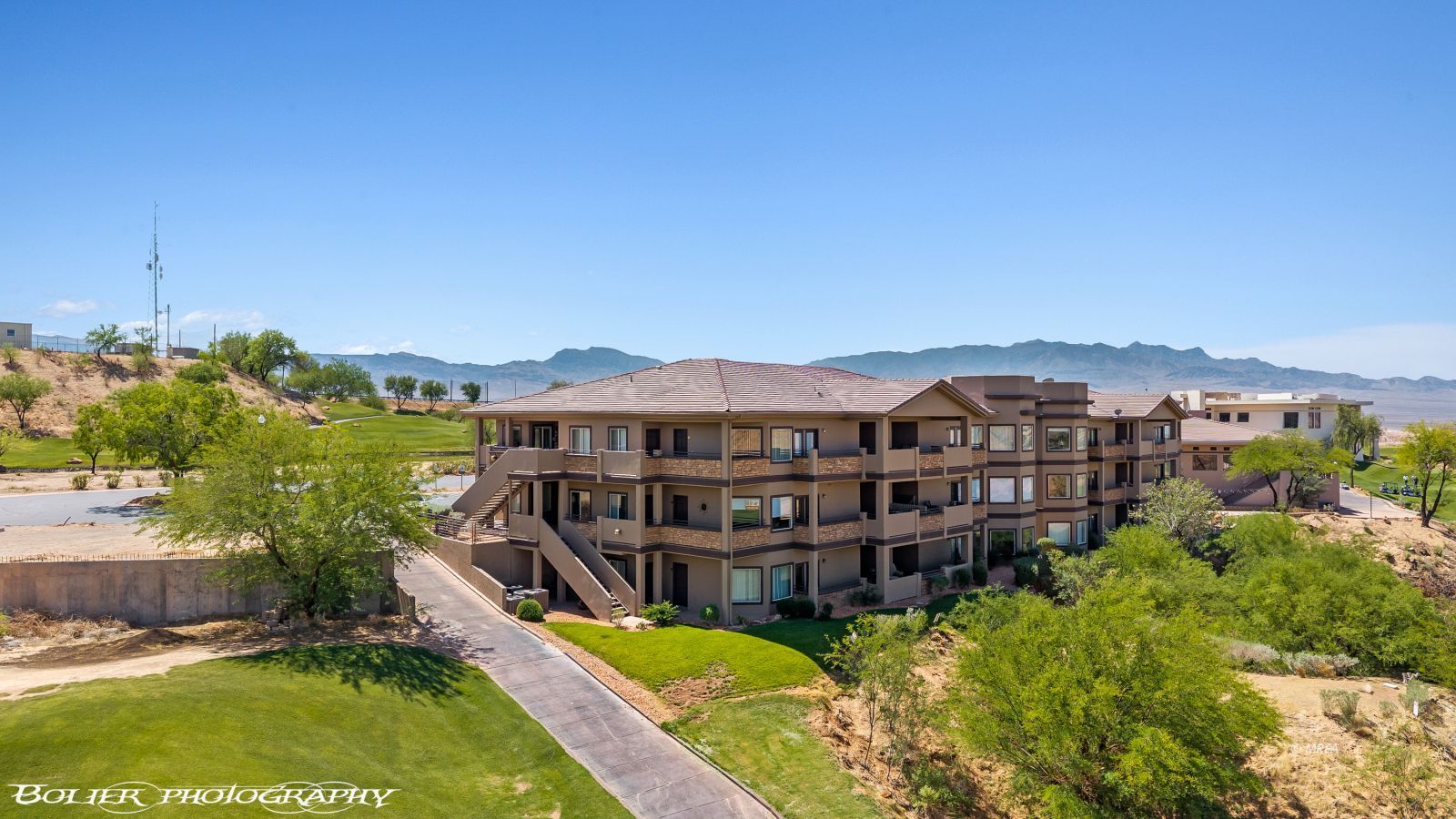 405  Paradise Parkway  #290