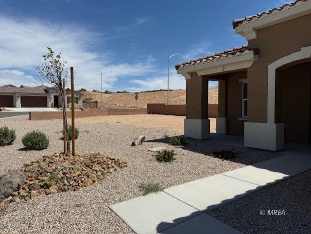 1360  Montrose Crest 