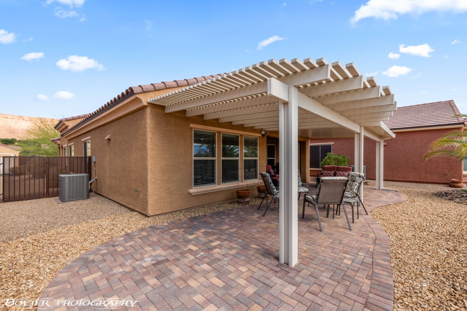 591  Bridle Path Cir