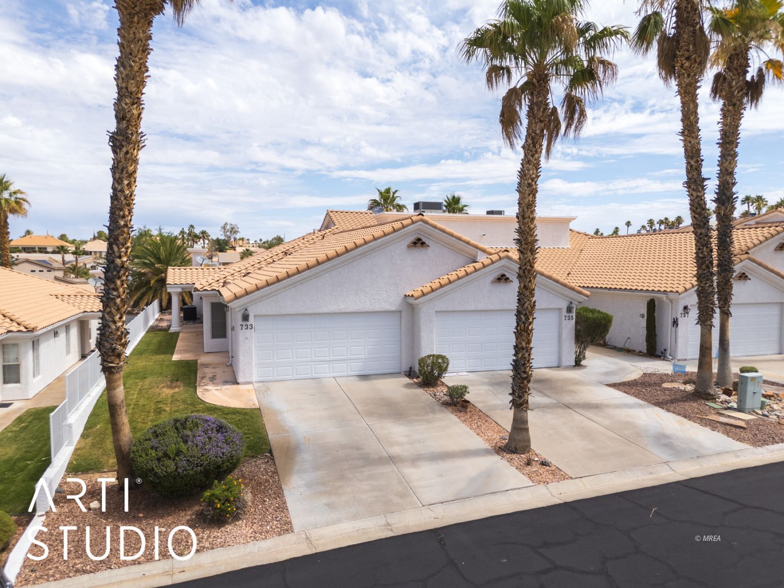 733  Mesa Springs Dr