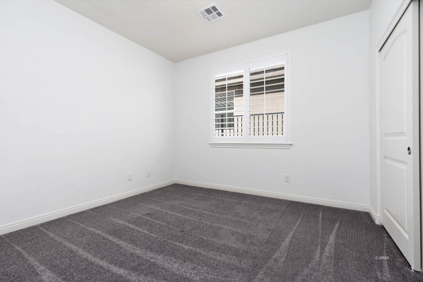 1147  Pebble View Ln