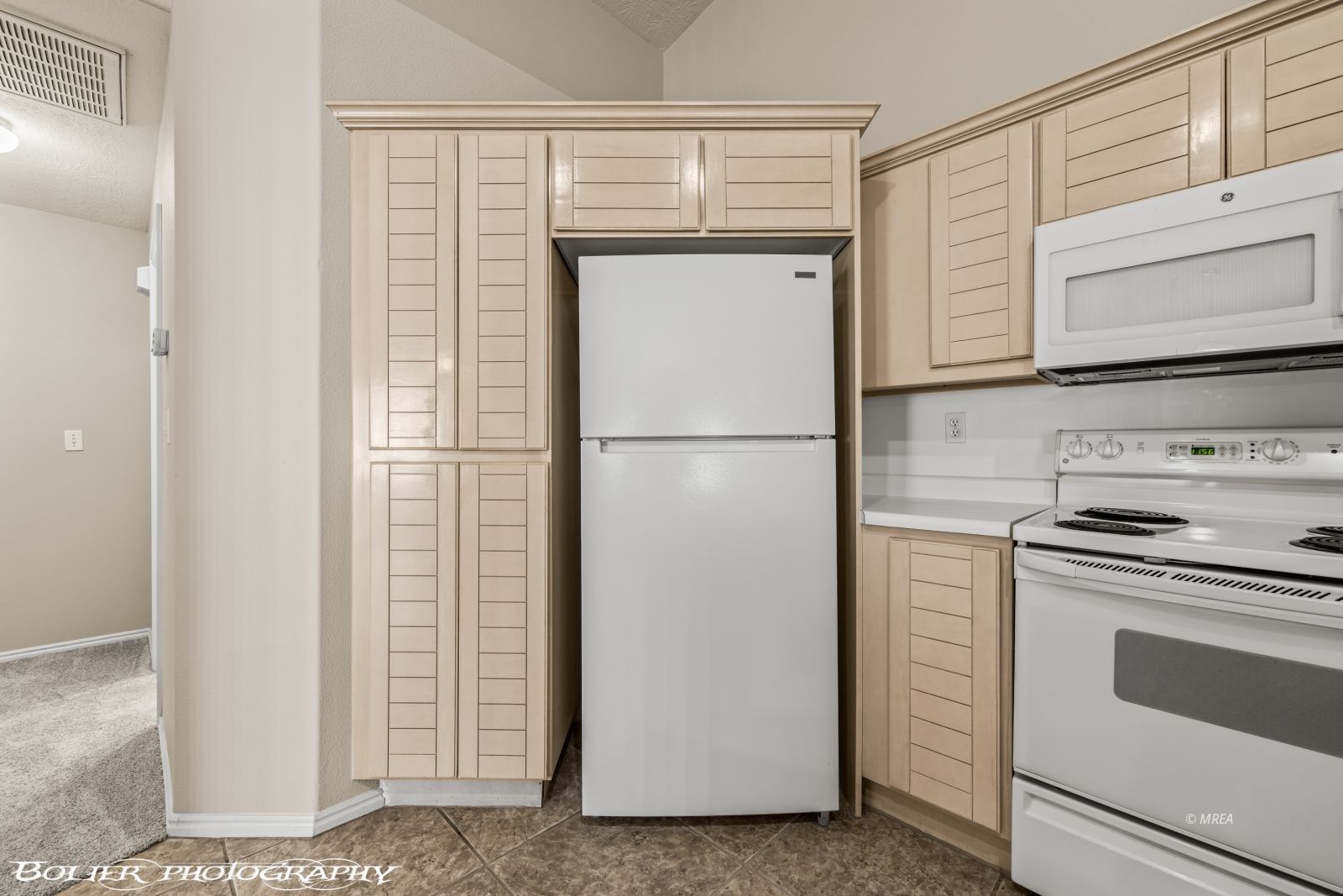 738  Mesa Springs Dr