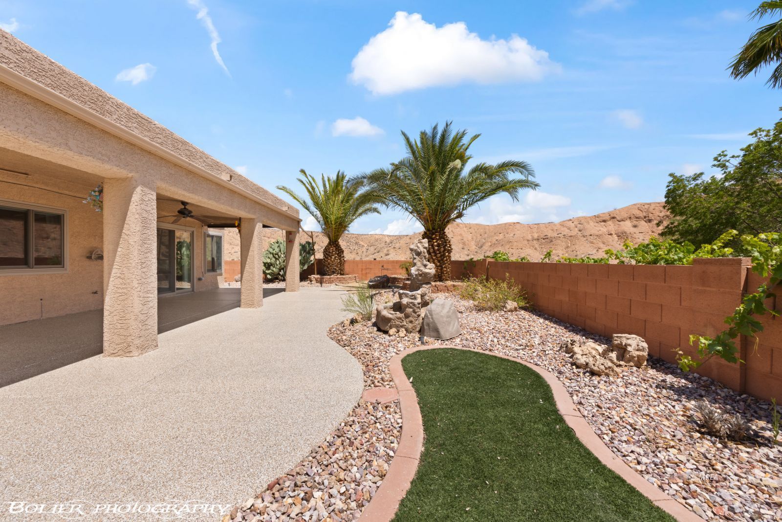 998  Opal St