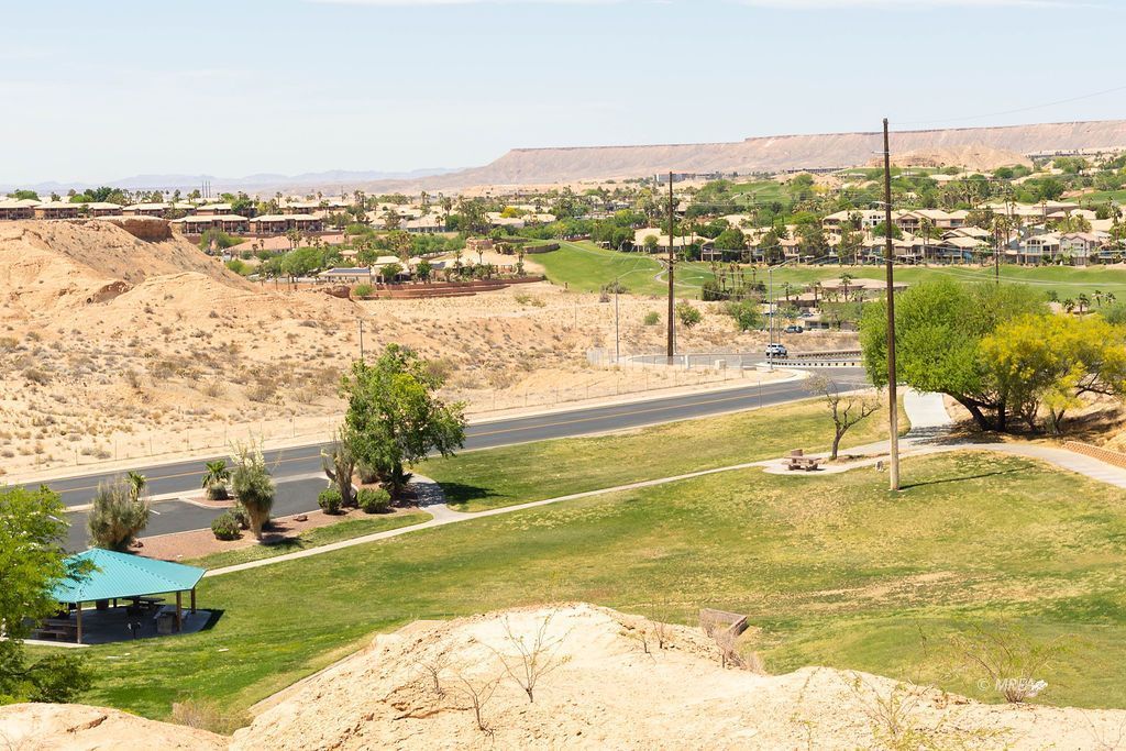 890  Kitty Hawk Dr #224