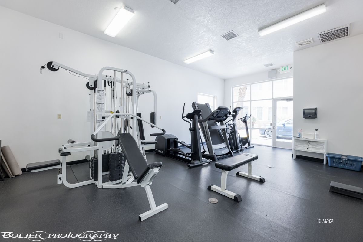 555  Highland Dr #227