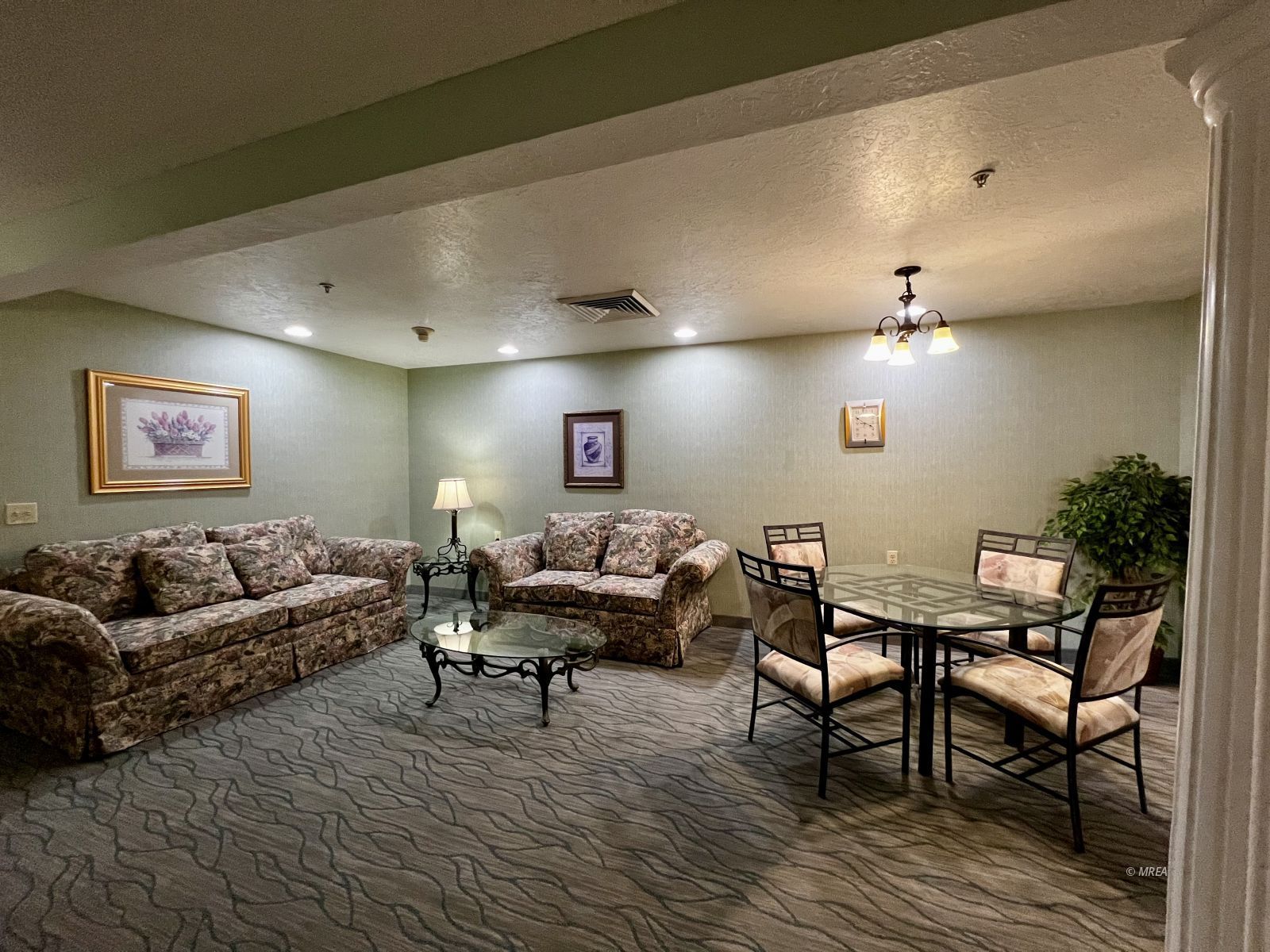 555  Highland Dr #307