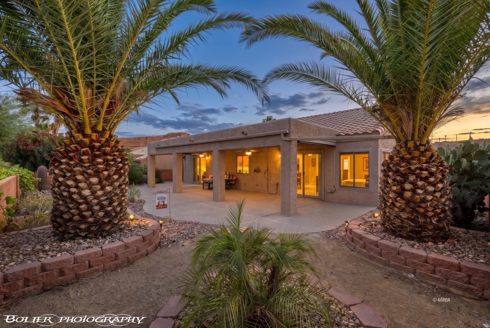 998  Opal St