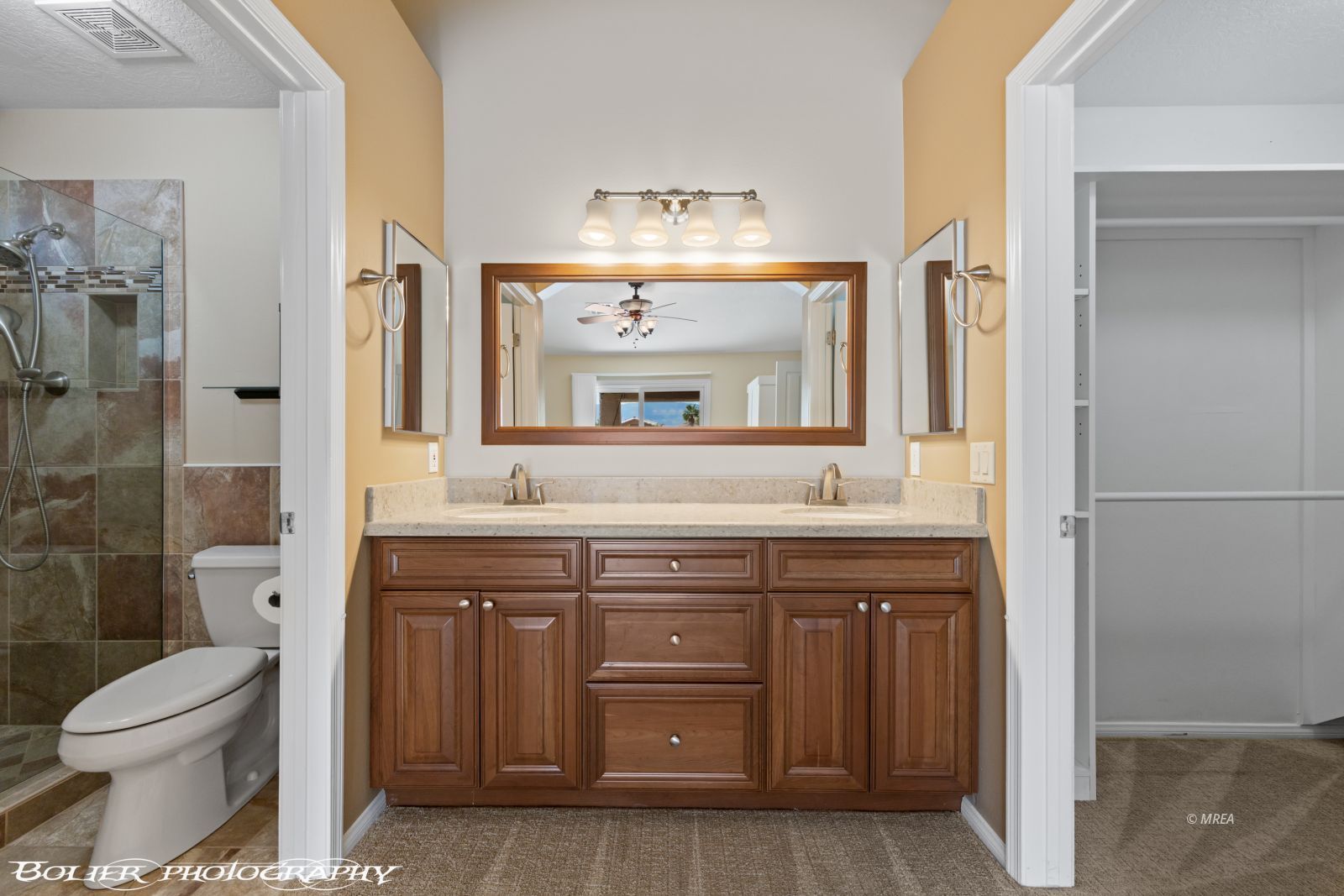998  Opal St