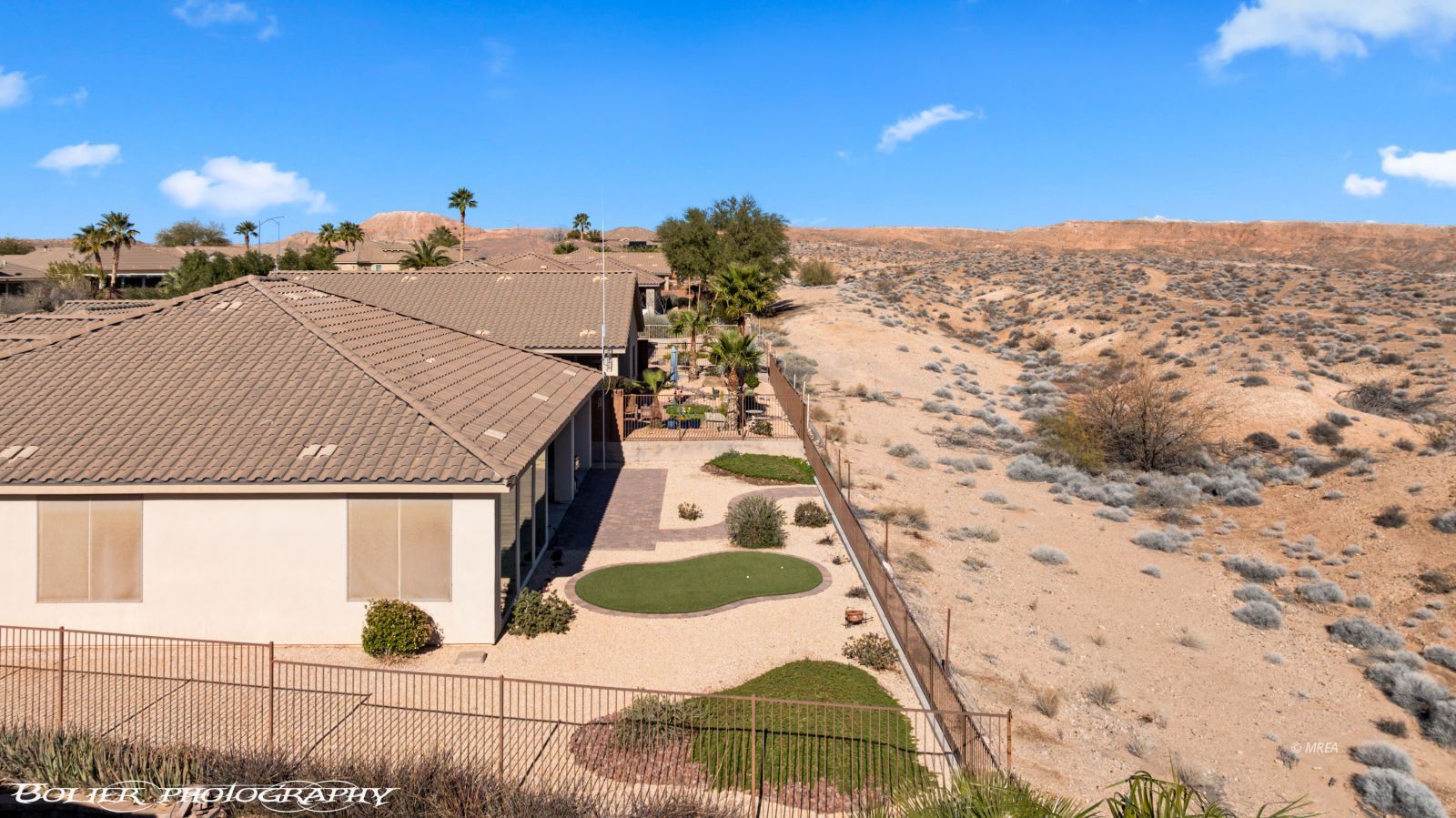 1402  Vista Del Ciudad Dr