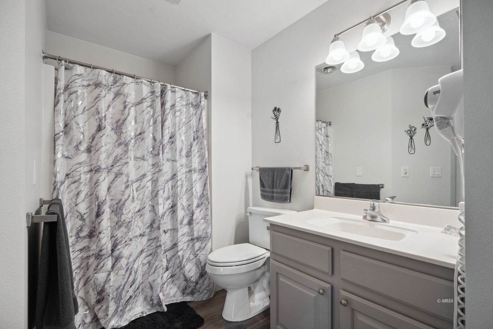 555  Highland Dr #227