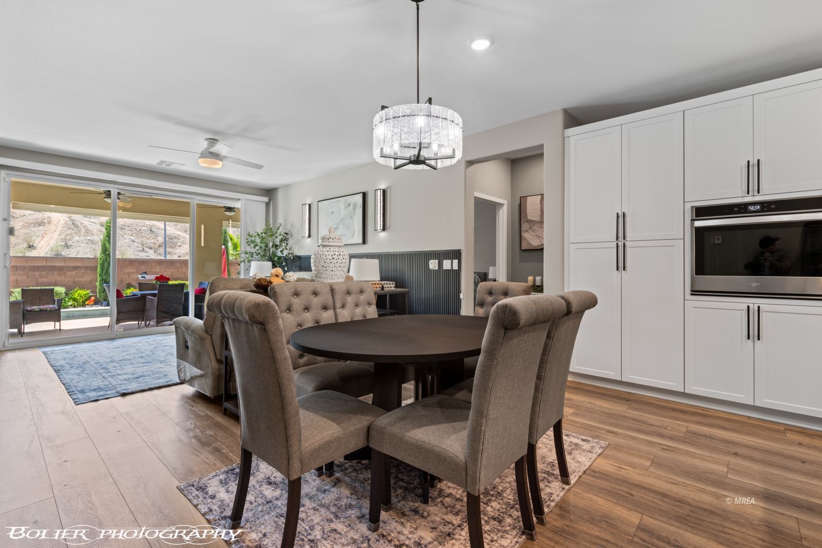 472  Paradise Valley Hts 