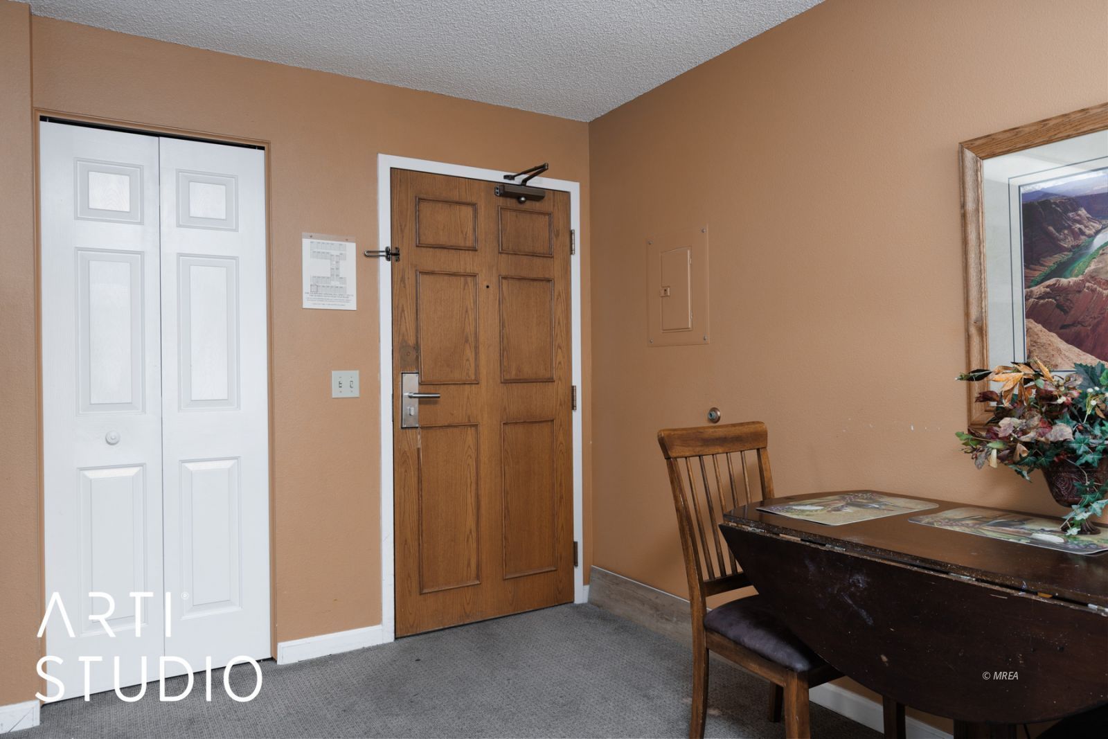 555  Highland Dr #211