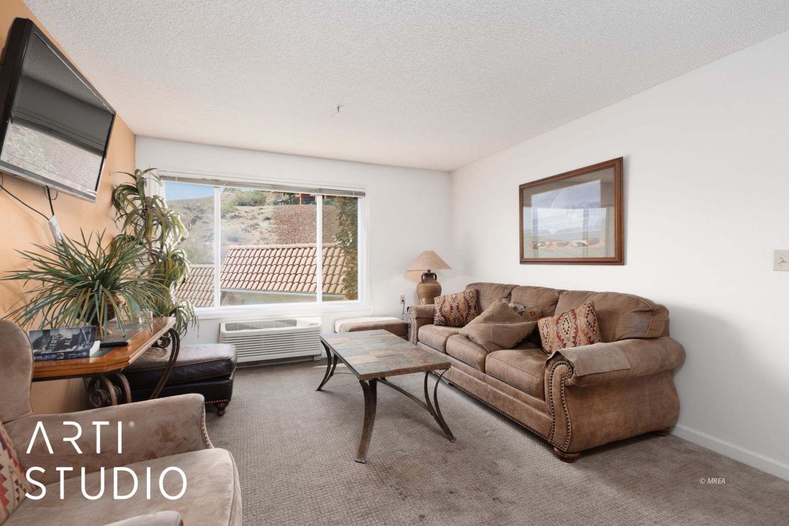 555  Highland Dr #211