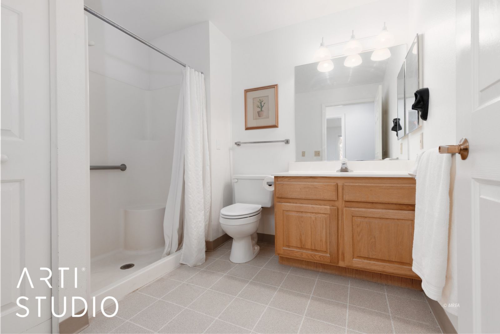 555  Highland Dr #211