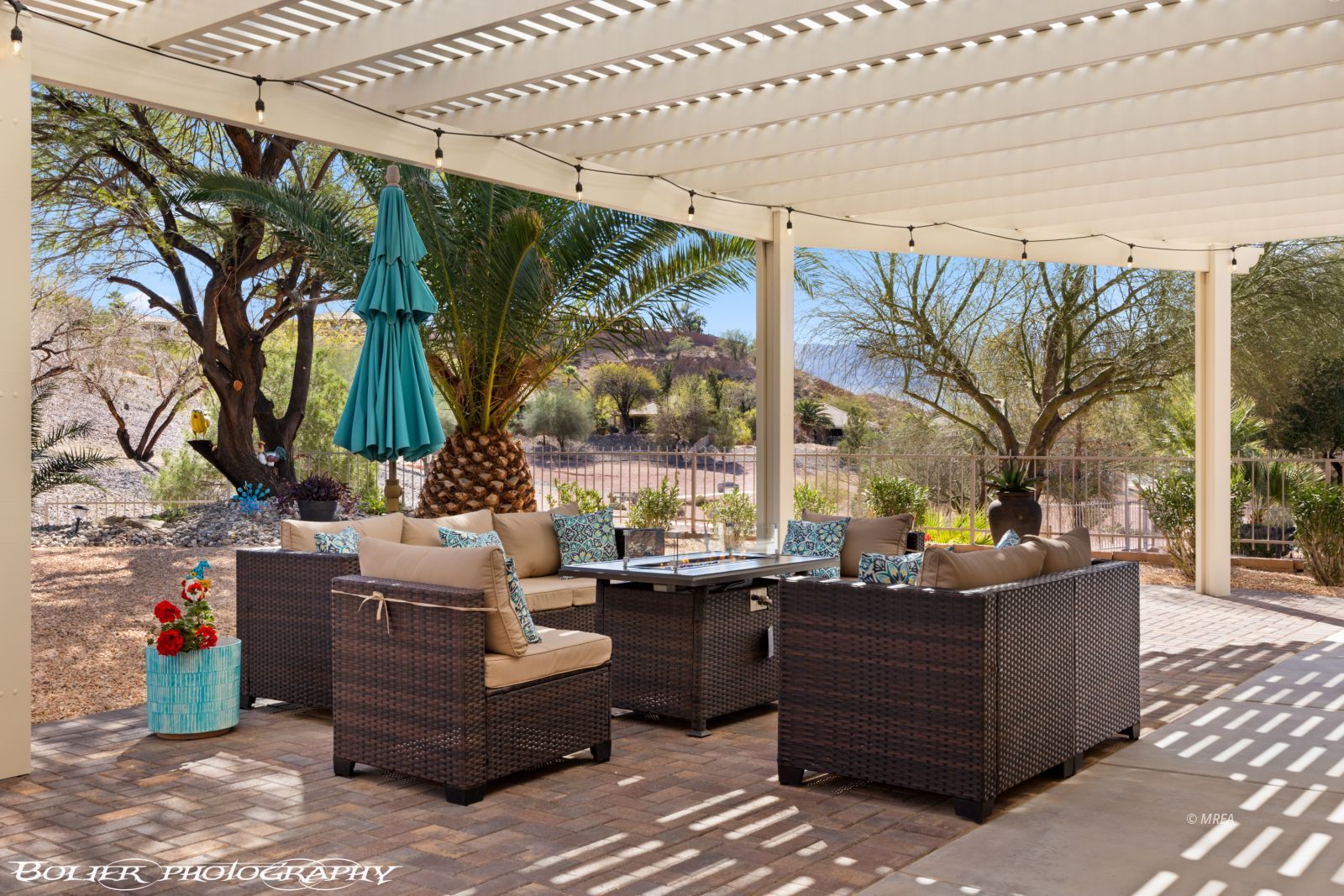 454  Highland View Ct