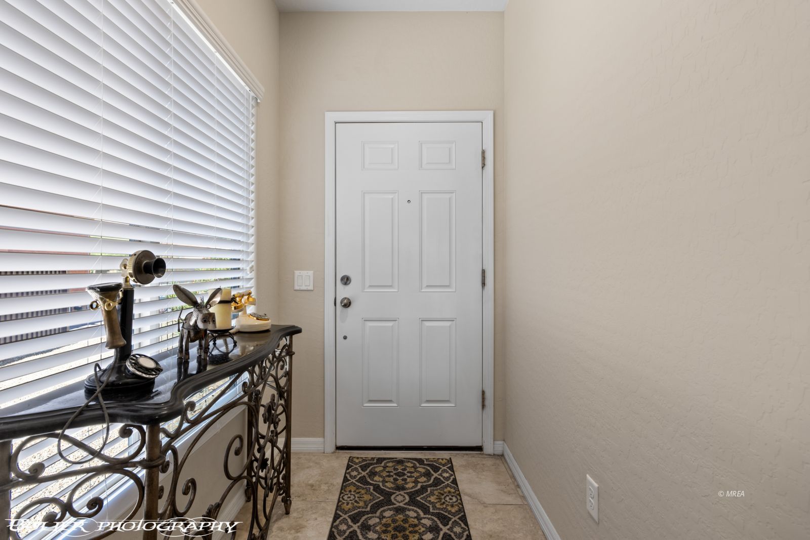 591  Bridle Path Cir