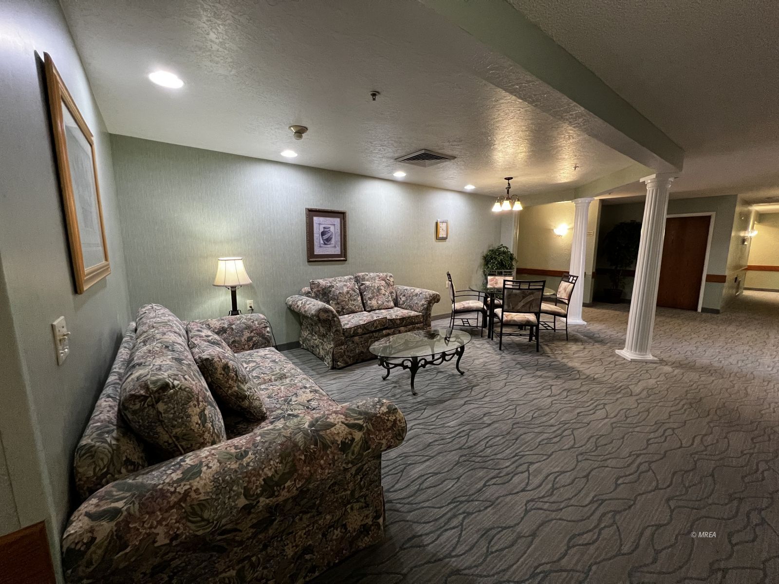 555  Highland Dr #307