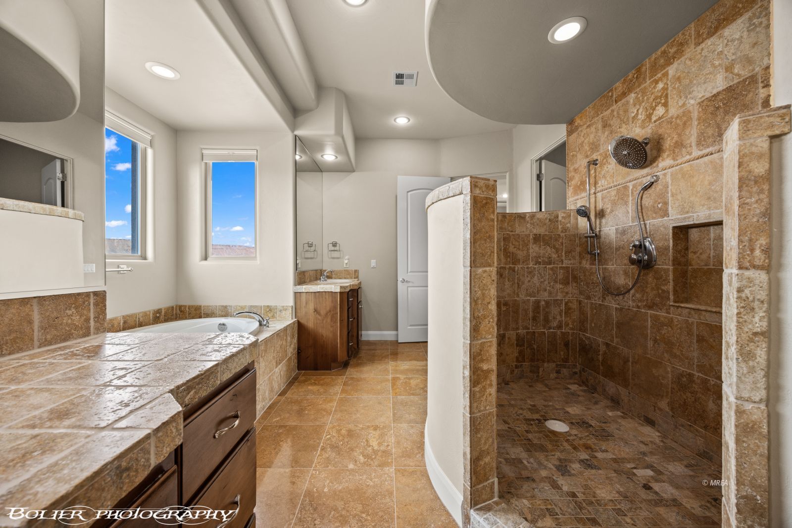 1111  Falcon Nest Ct