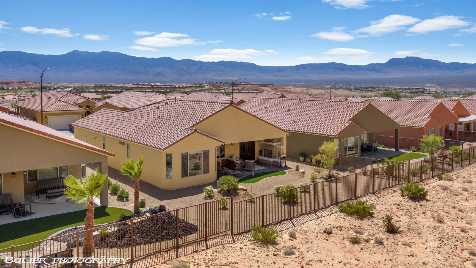 1405  Pin Cushion Ridge 