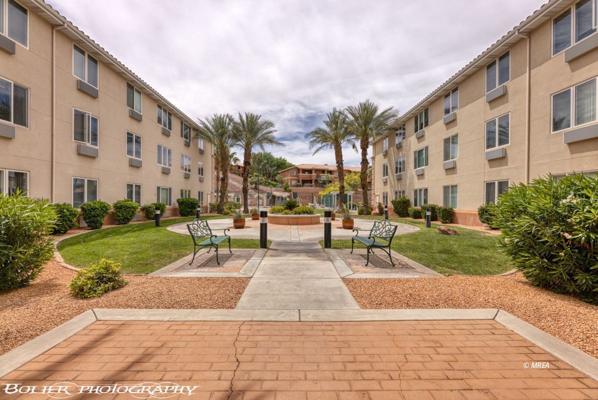 555  Highland Dr #227