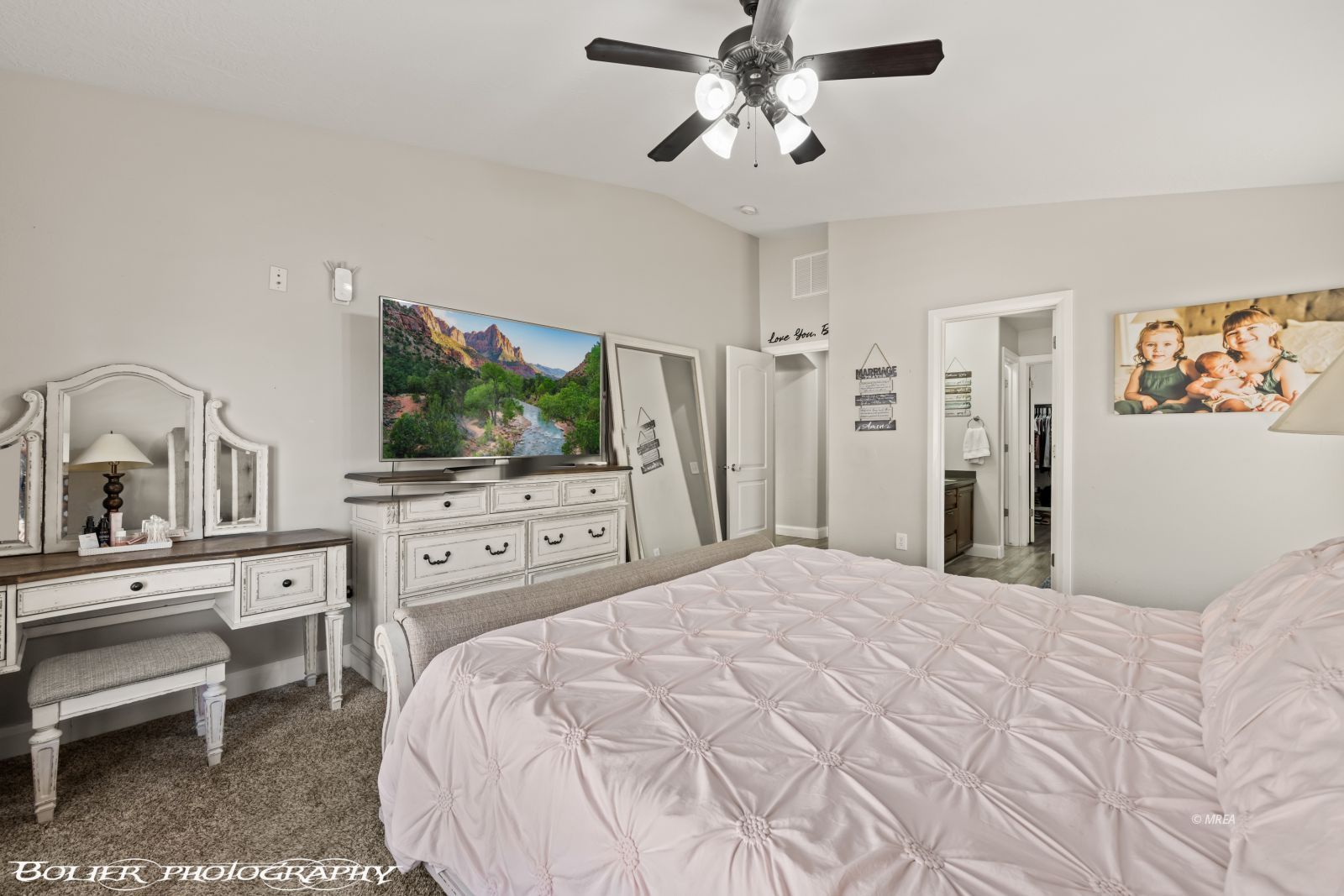 564  Desert Tortoise Way