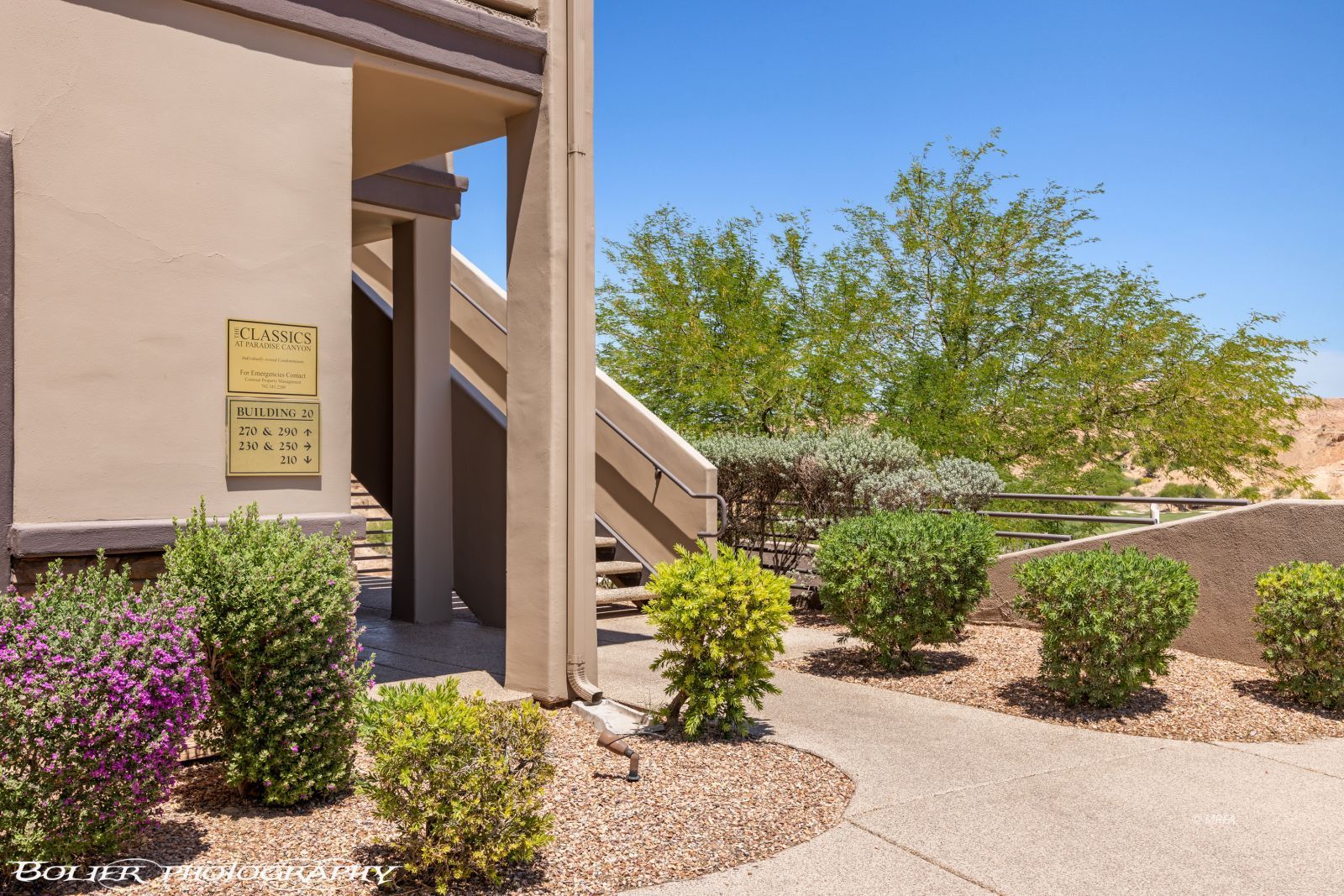 405  Paradise Parkway  #290