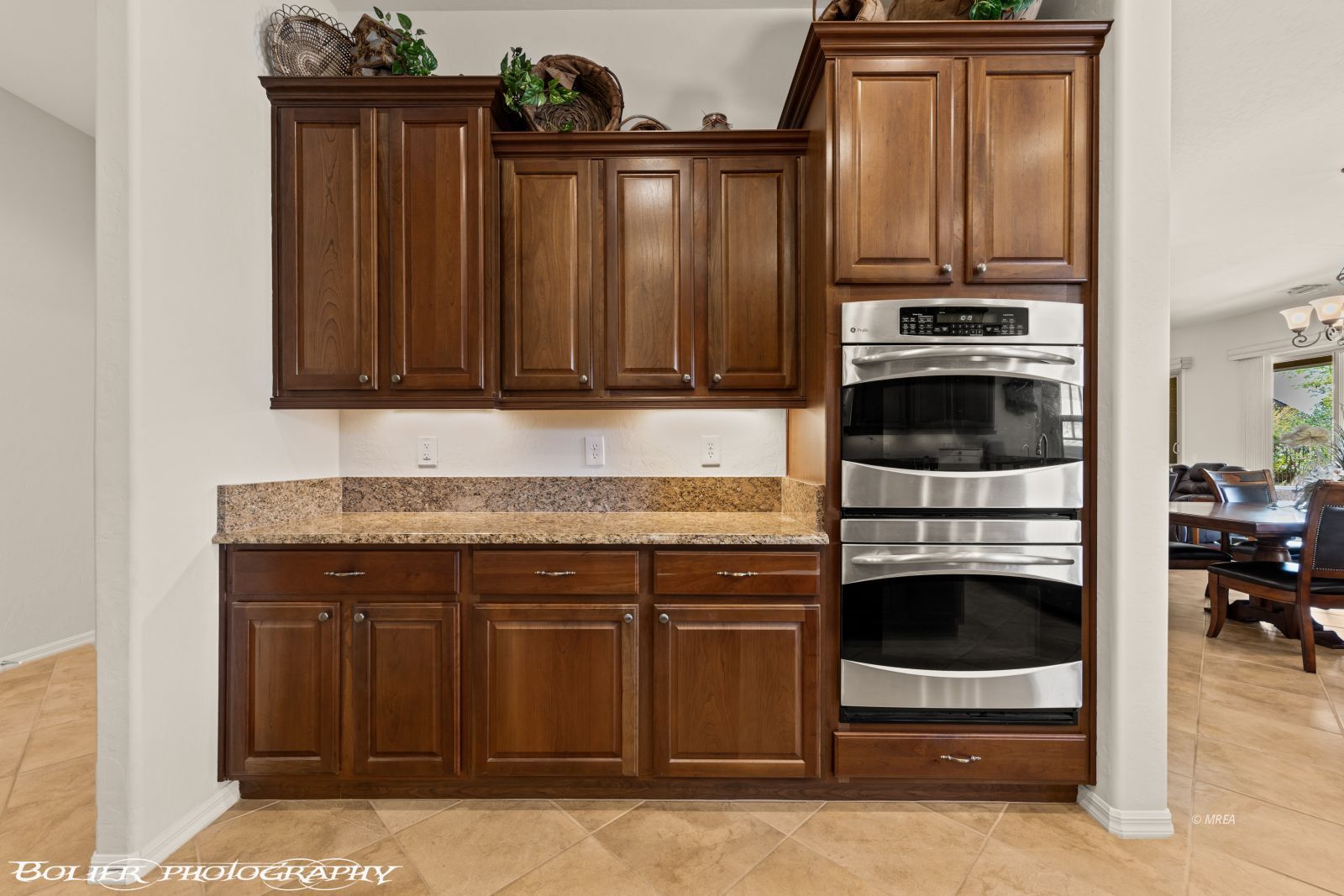 1067  Rim Rock Ridge 