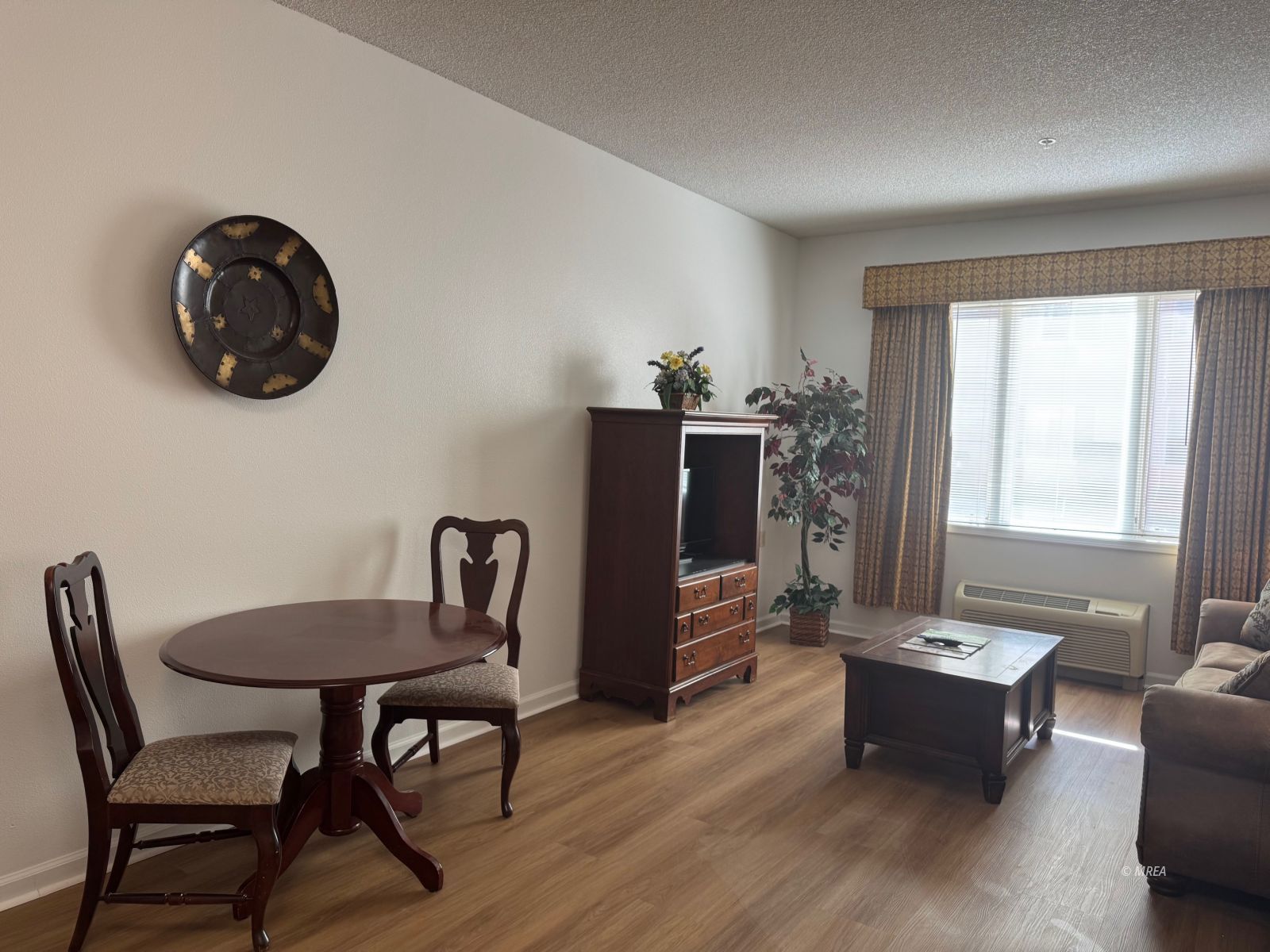 555  Highland Dr #118