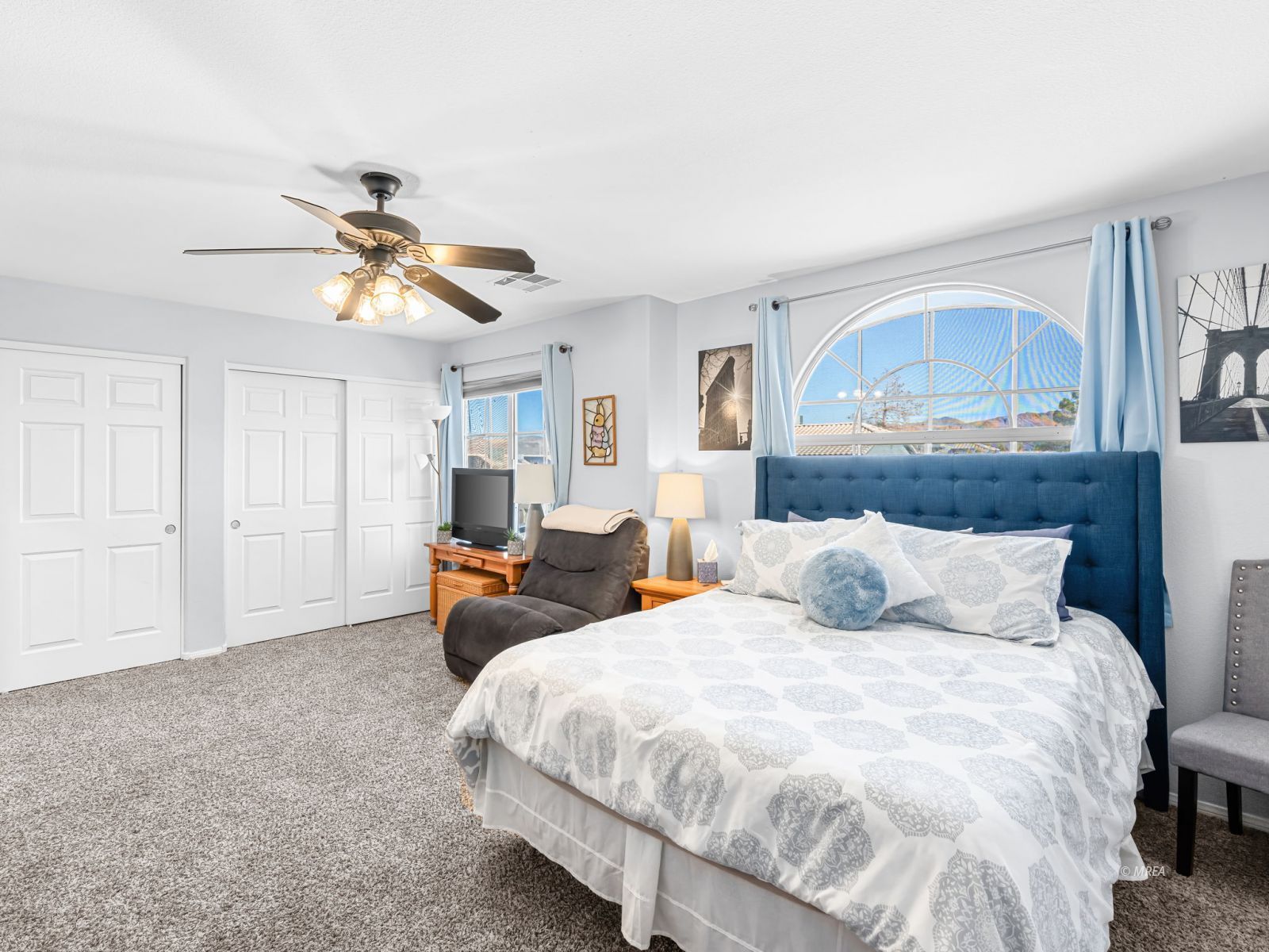 2199  Maple Shade St