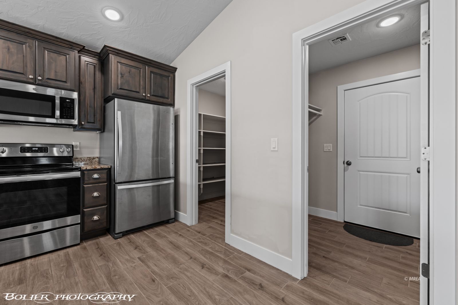 921  Shadow Hawk Ridge 