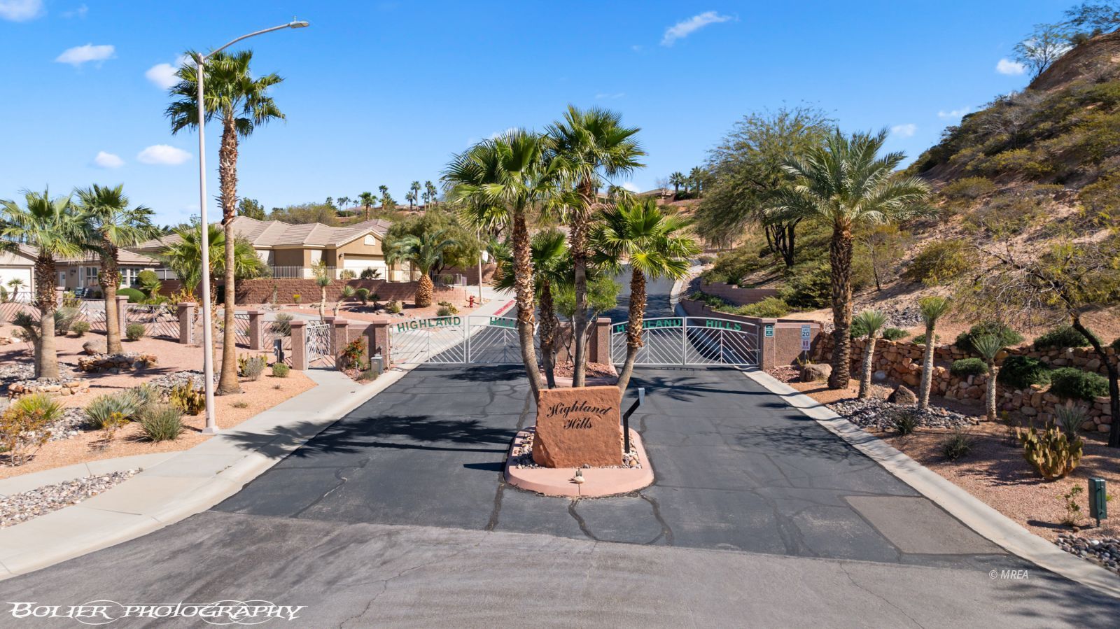 454  Highland View Ct