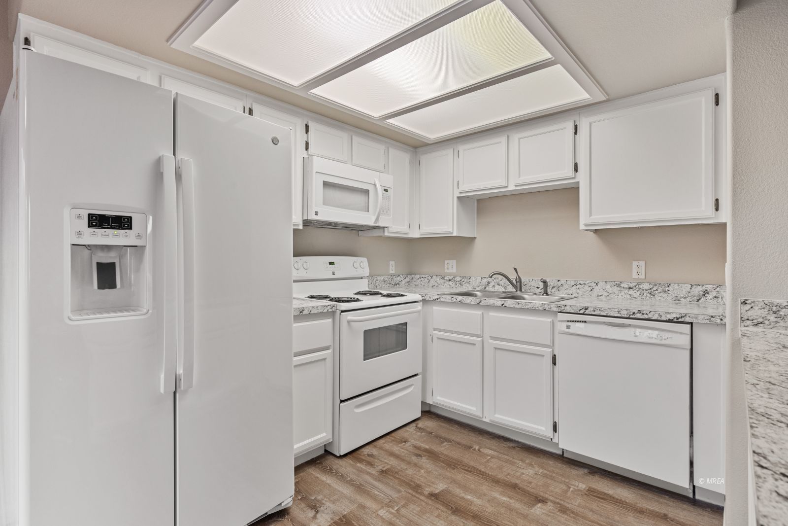 968  Mesquite Springs  #201