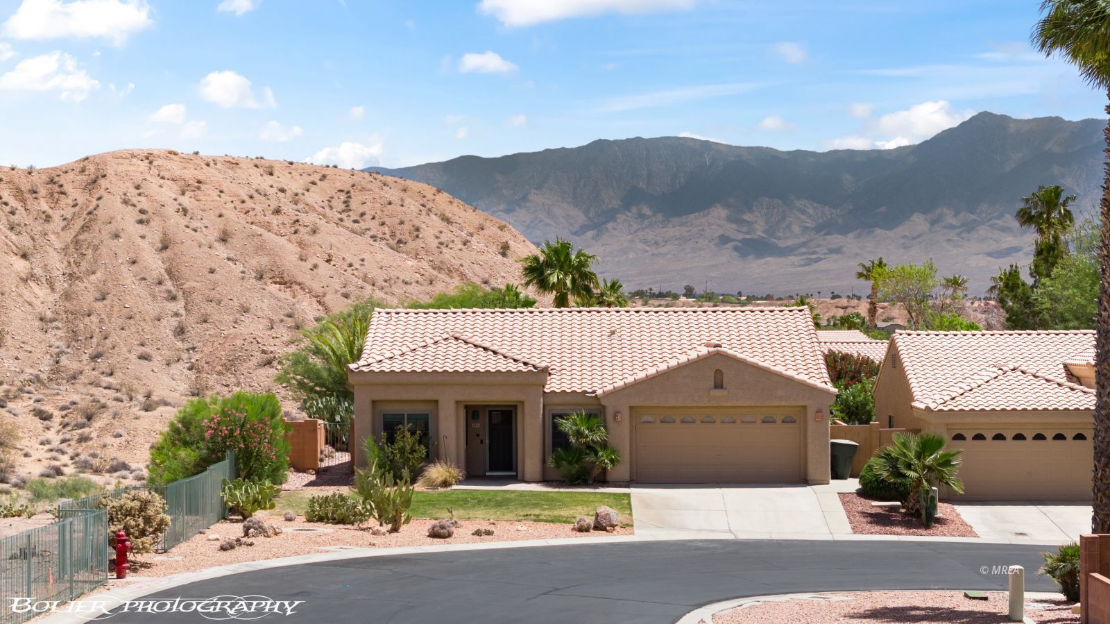 998  Opal St