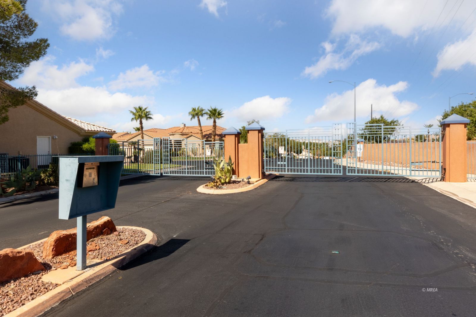 403  Crystal Canyon Dr