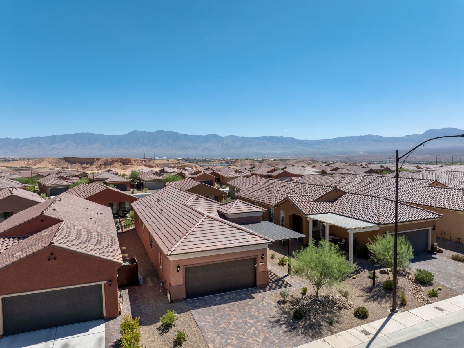 1136  Dreamcatcher Bluff