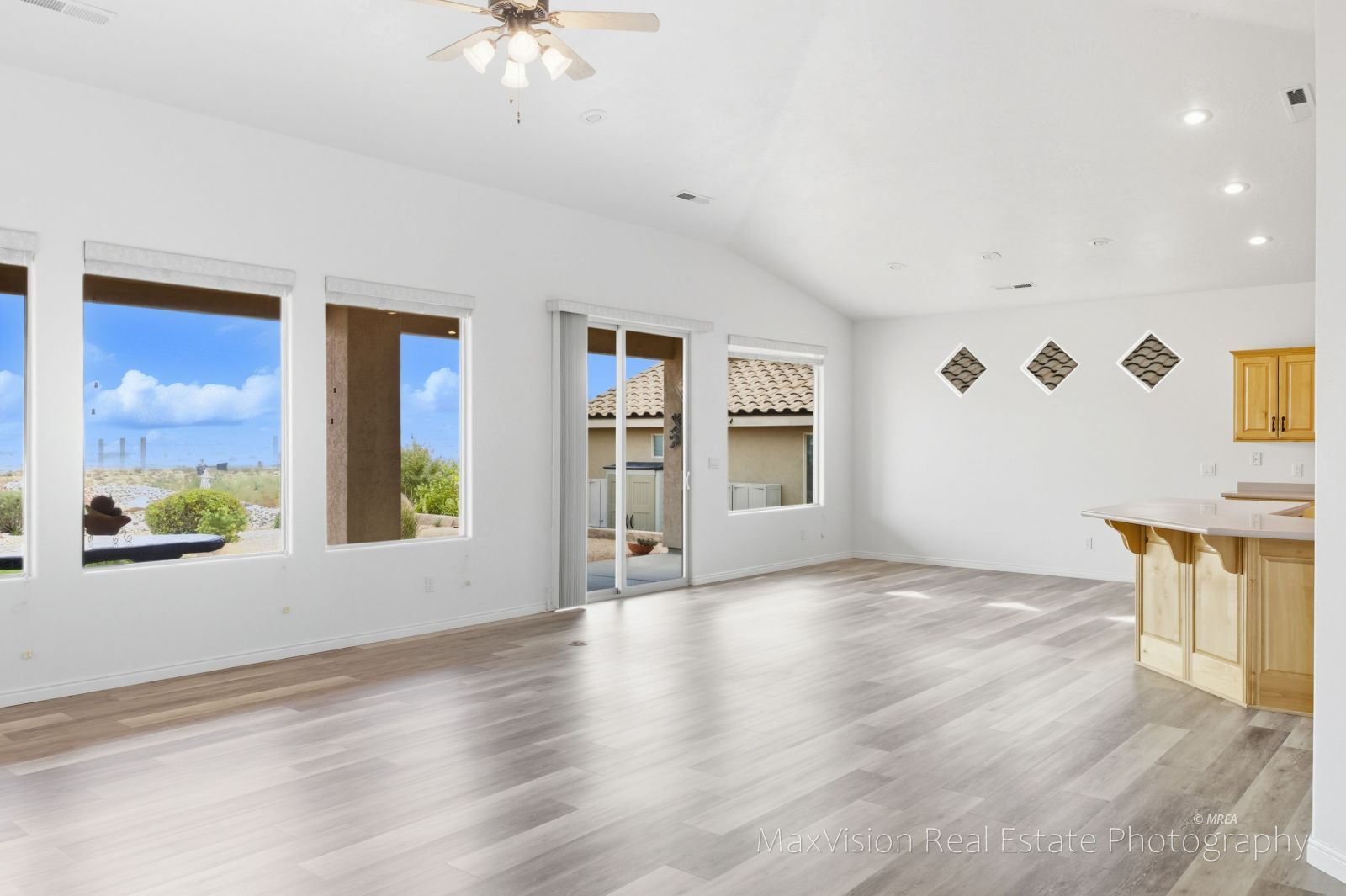 1390  Vista Del Ciudad 