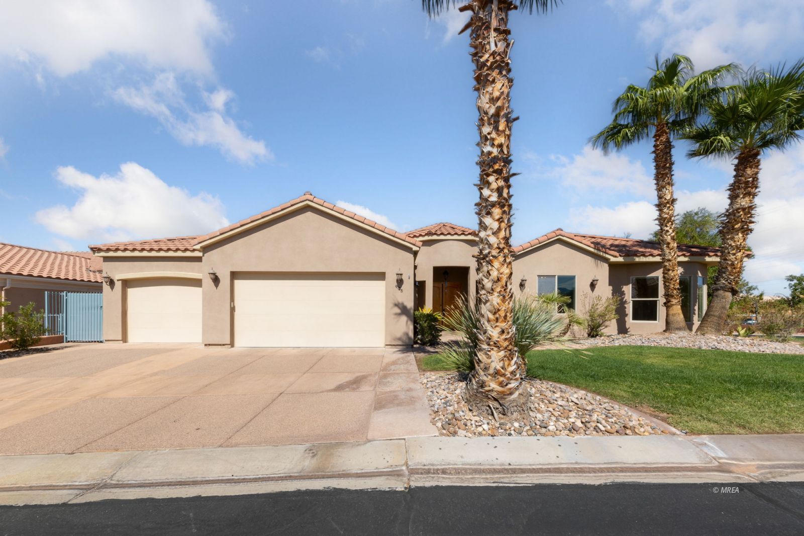 403  Crystal Canyon Dr