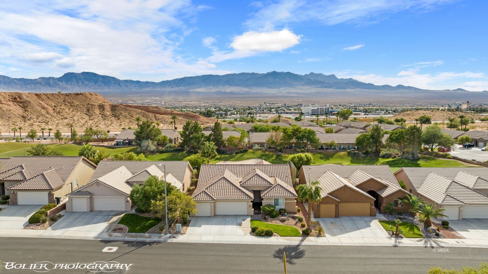 858  Falcon Glenn Dr