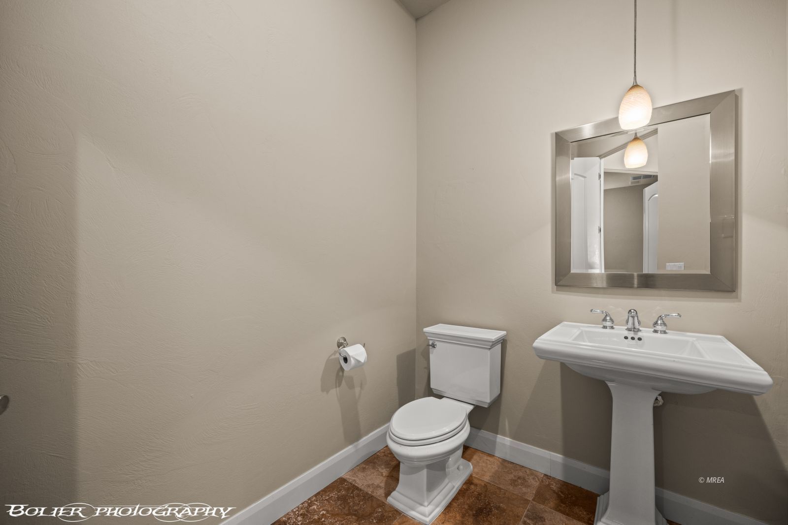 1111  Falcon Nest Ct