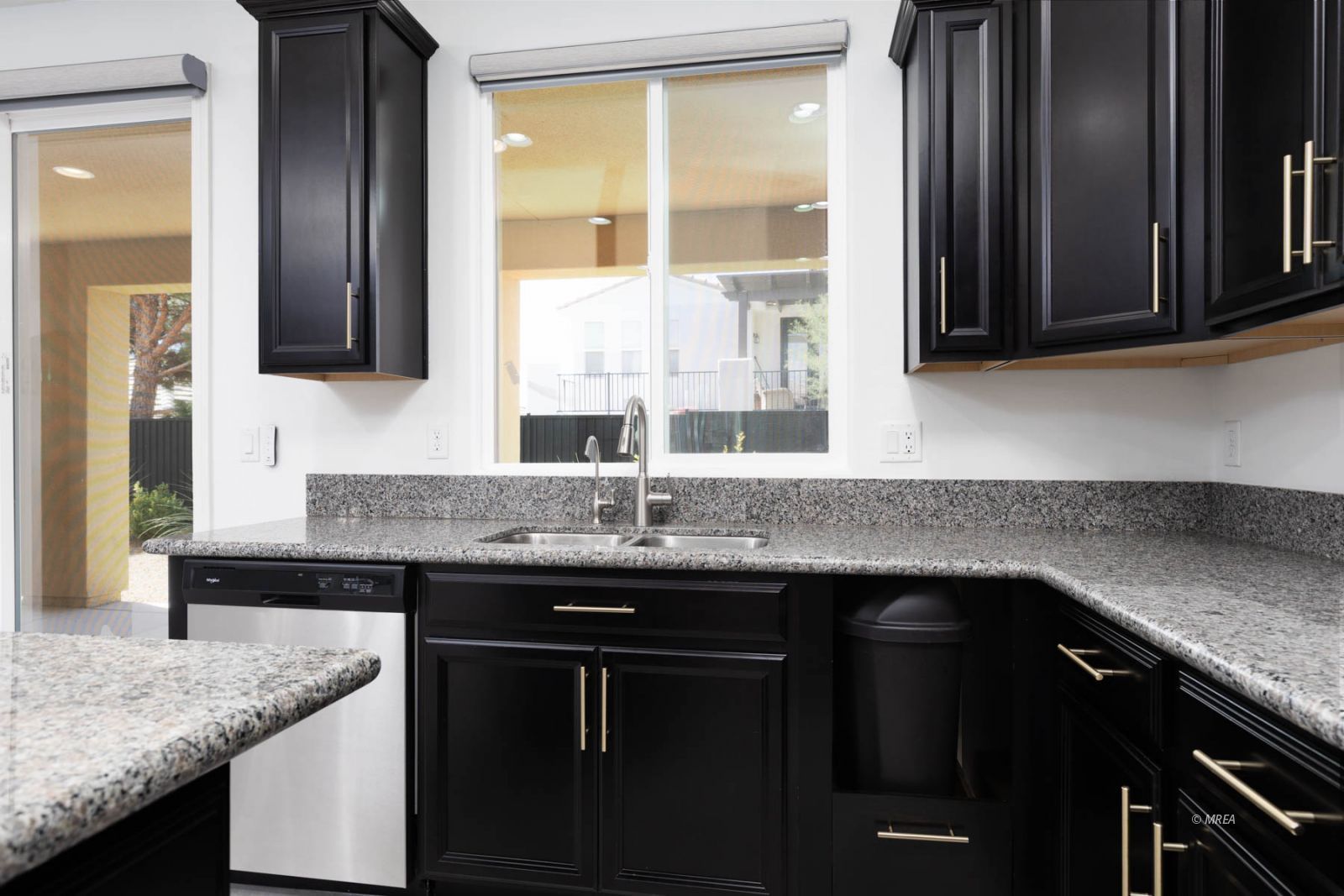 1147  Pebble View Ln