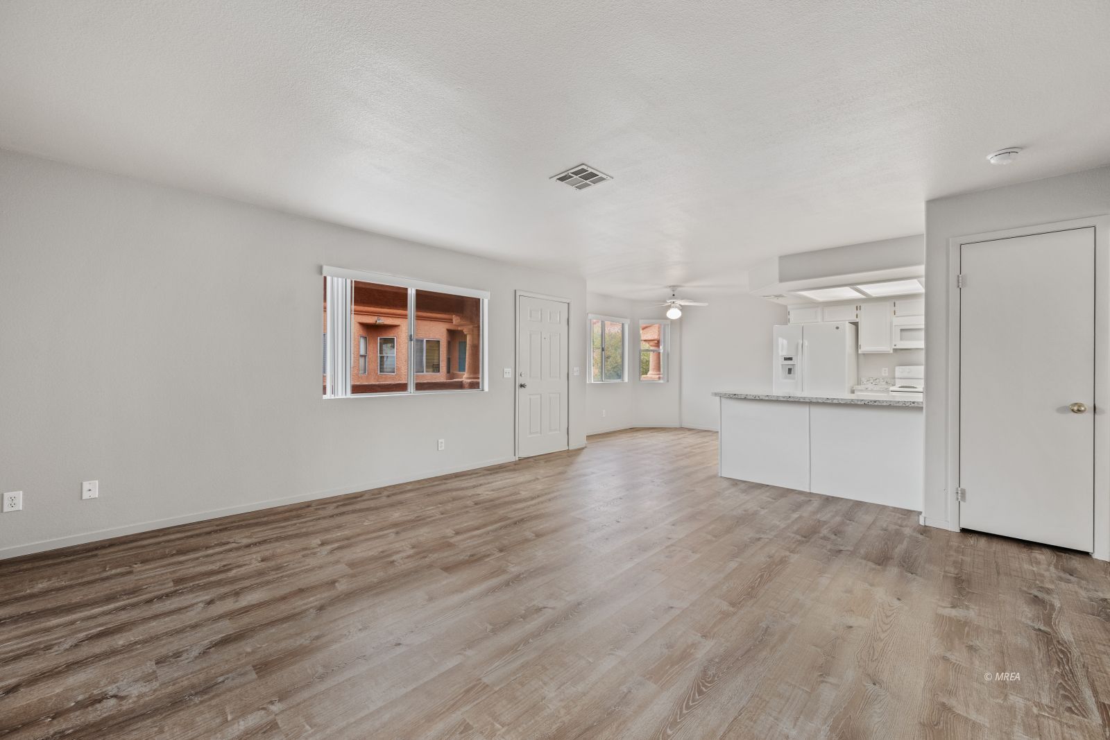 968  Mesquite Springs  #201