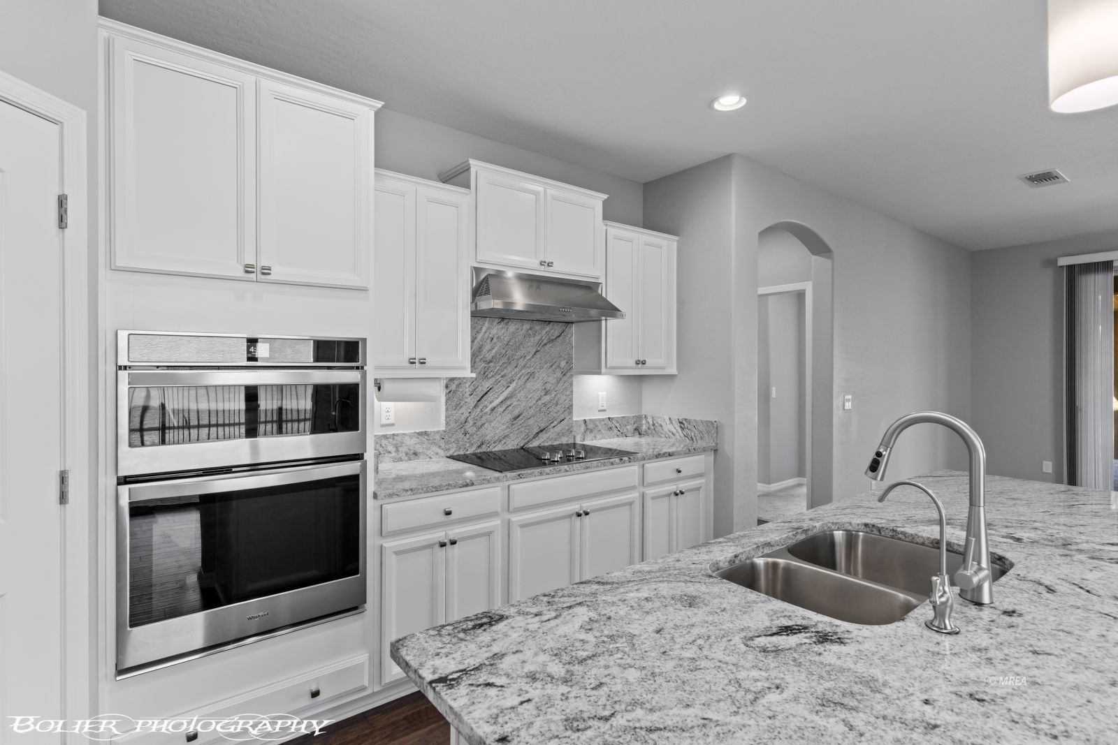 901  Emerald Pool Bluff 