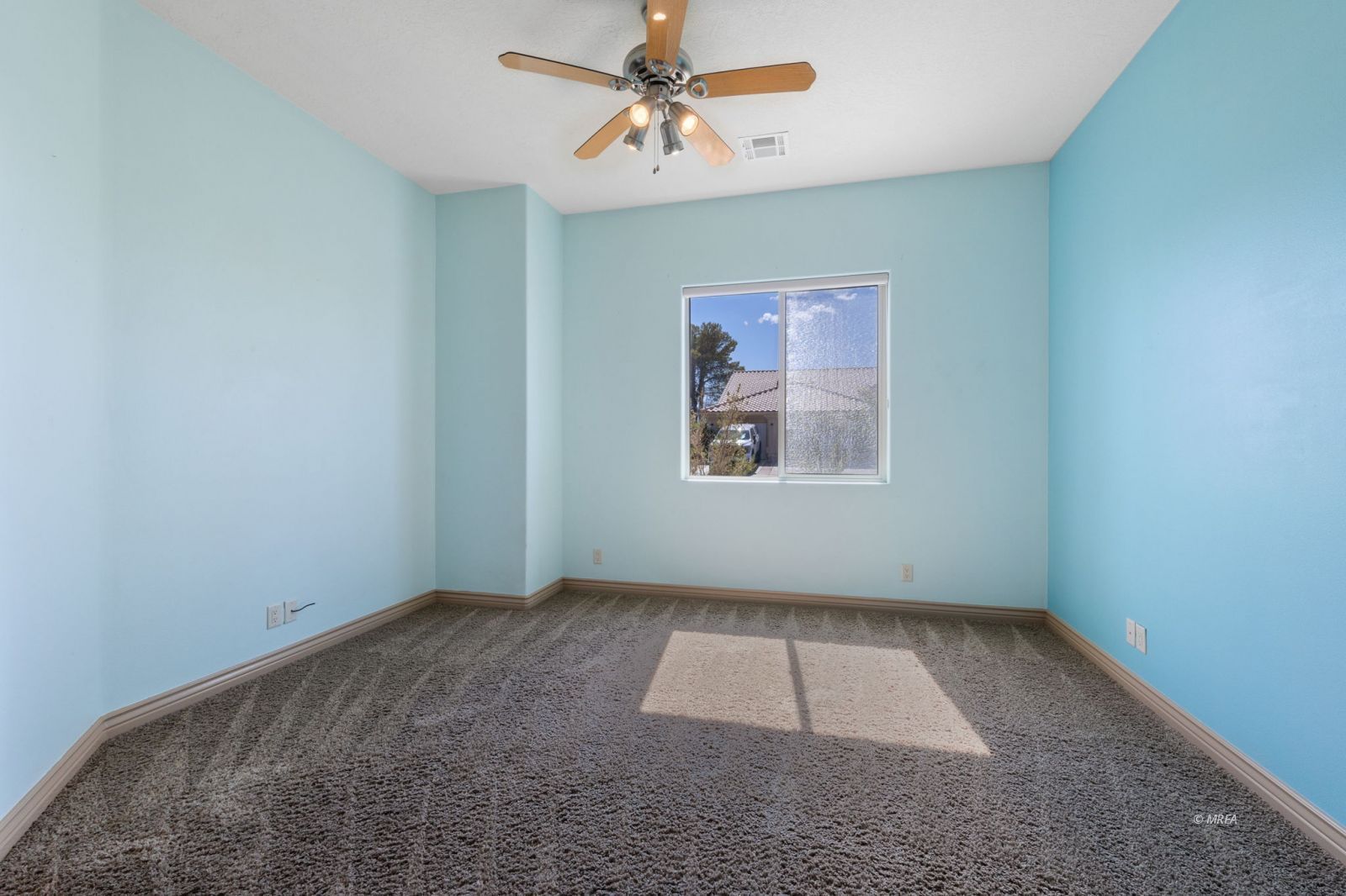403  Crystal Canyon Dr